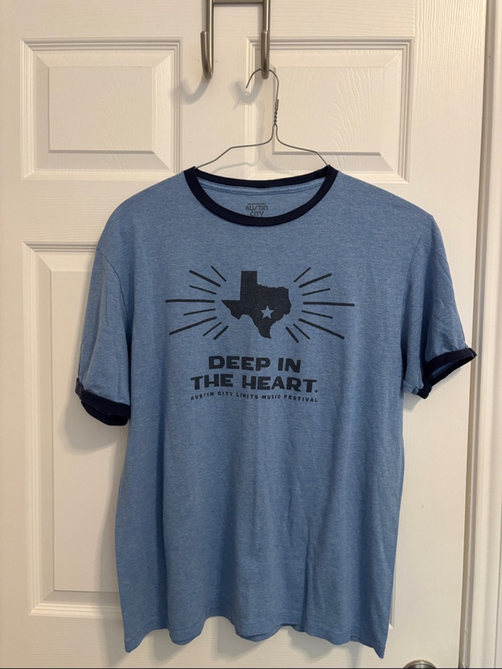 Austin City Limits "Deep In The Heart" Ringer Tee - Light Blue & Navy m36